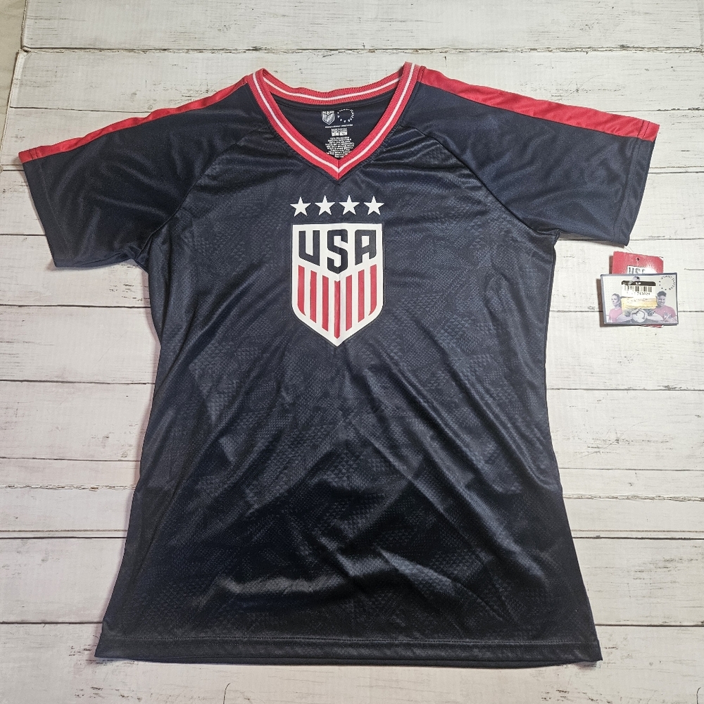 USA Soccer Jersey‎ Womens Size Large  NWT Smith #11